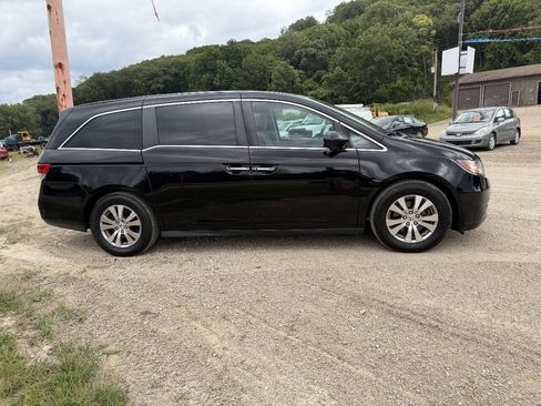 Used 2014 Honda Odyssey EX image 2
