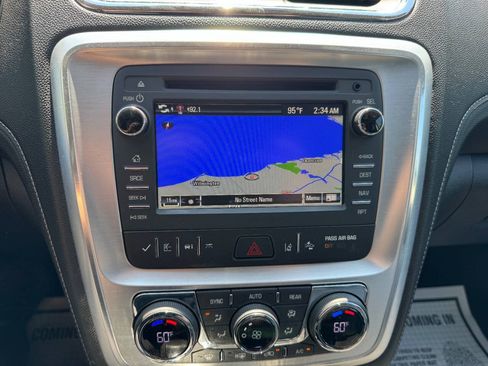 Used 2017 GMC Acadia Limited SLT AWD/4WD image 23