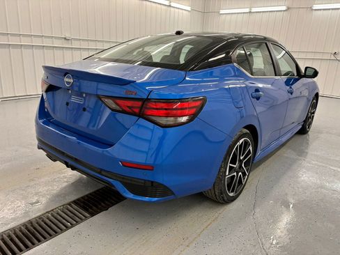 Used 2024 Nissan Sentra SR w/ SR Premium Package image 4