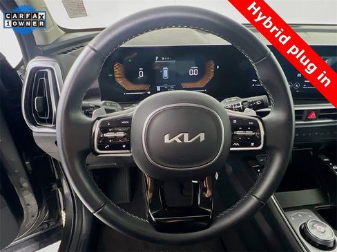 Certified 2025 Kia Sorento EX image 12