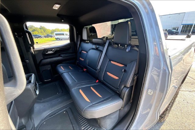 Used 2024 GMC Sierra 1500 AT4 w/ Technology Package AWD/4WD image 23