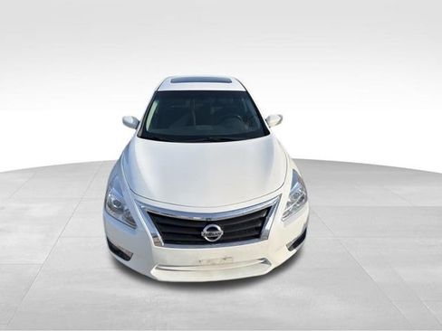 Used 2015 Nissan Altima 2.5 SV image 4