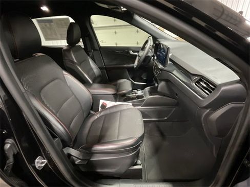 Used 2025 Ford Escape ST-Line w/ Tech Pack #1 image 29