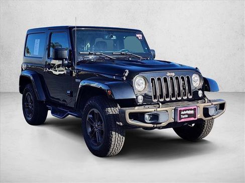Used 2017 Jeep Wrangler Sahara AWD/4WD image 3