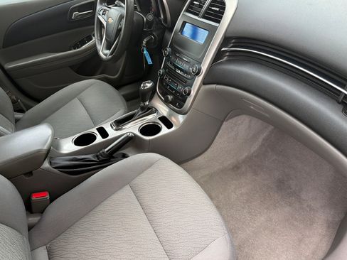 Used 2016 Chevrolet Malibu LS FWD image 17