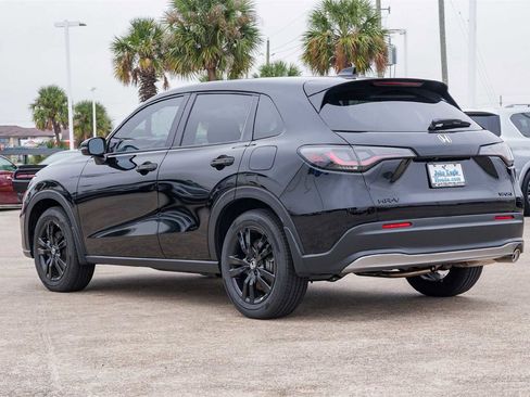 Used 2026 Honda HR-V Sport image 4