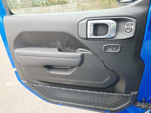 New 2026 Jeep Wrangler Sport S image 30