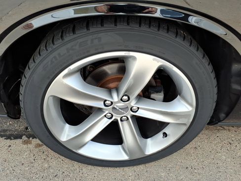 Used 2016 Dodge Challenger R/T RWD image 21