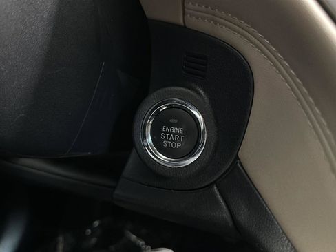 Used 2021 Subaru Outback Limited image 15