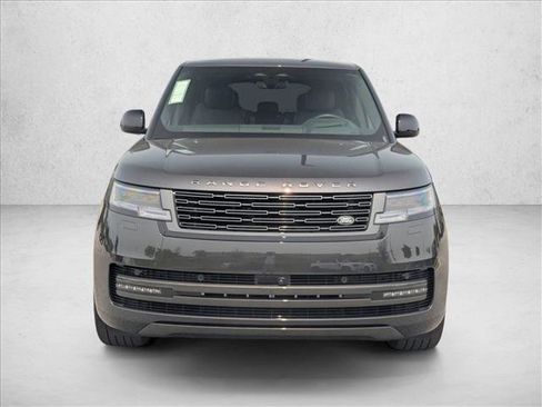 New 2025 Land Rover Range Rover Long Wheelbase SE image 6