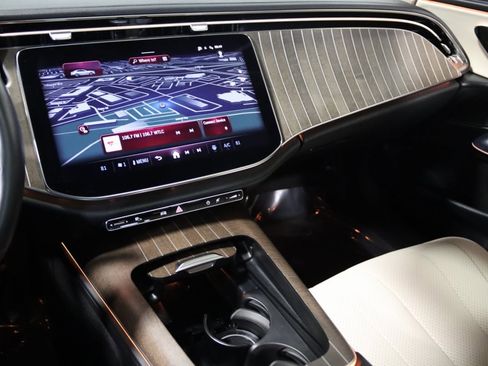 Used 2025 Mercedes-Benz E 350 4MATIC Sedan image 54