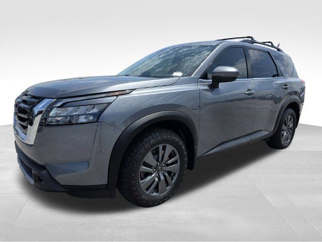 Used 2023 Nissan Pathfinder SV AWD/4WD image 5