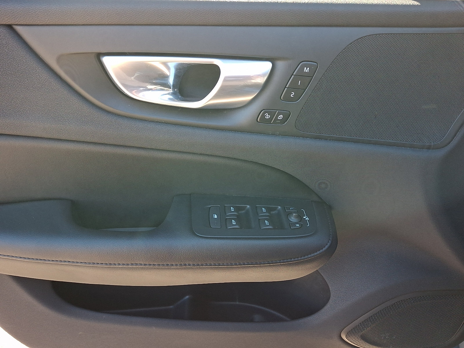 Used 2024 Volvo S60 B5 Core FWD image 12