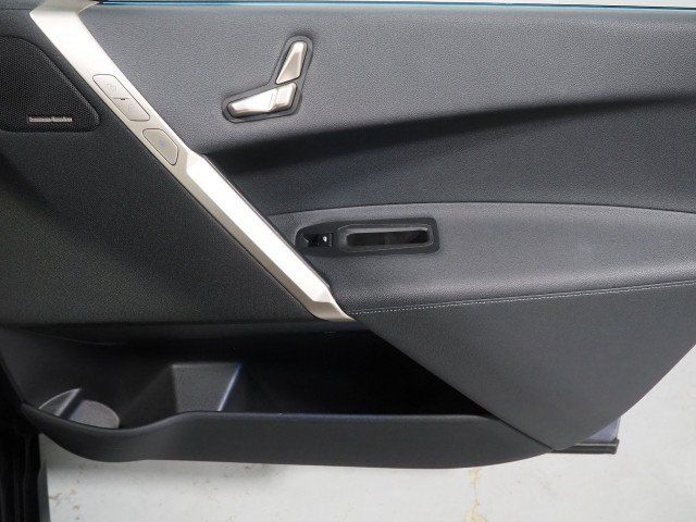 Used 2024 BMW iX xDrive50 w/ Sport Package AWD/4WD image 75