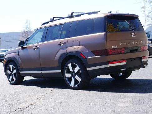 Used 2025 Hyundai Santa Fe Limited AWD/4WD image 4