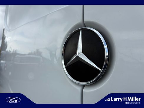 Used 2020 Mercedes-Benz Sprinter 144 Cargo image 23