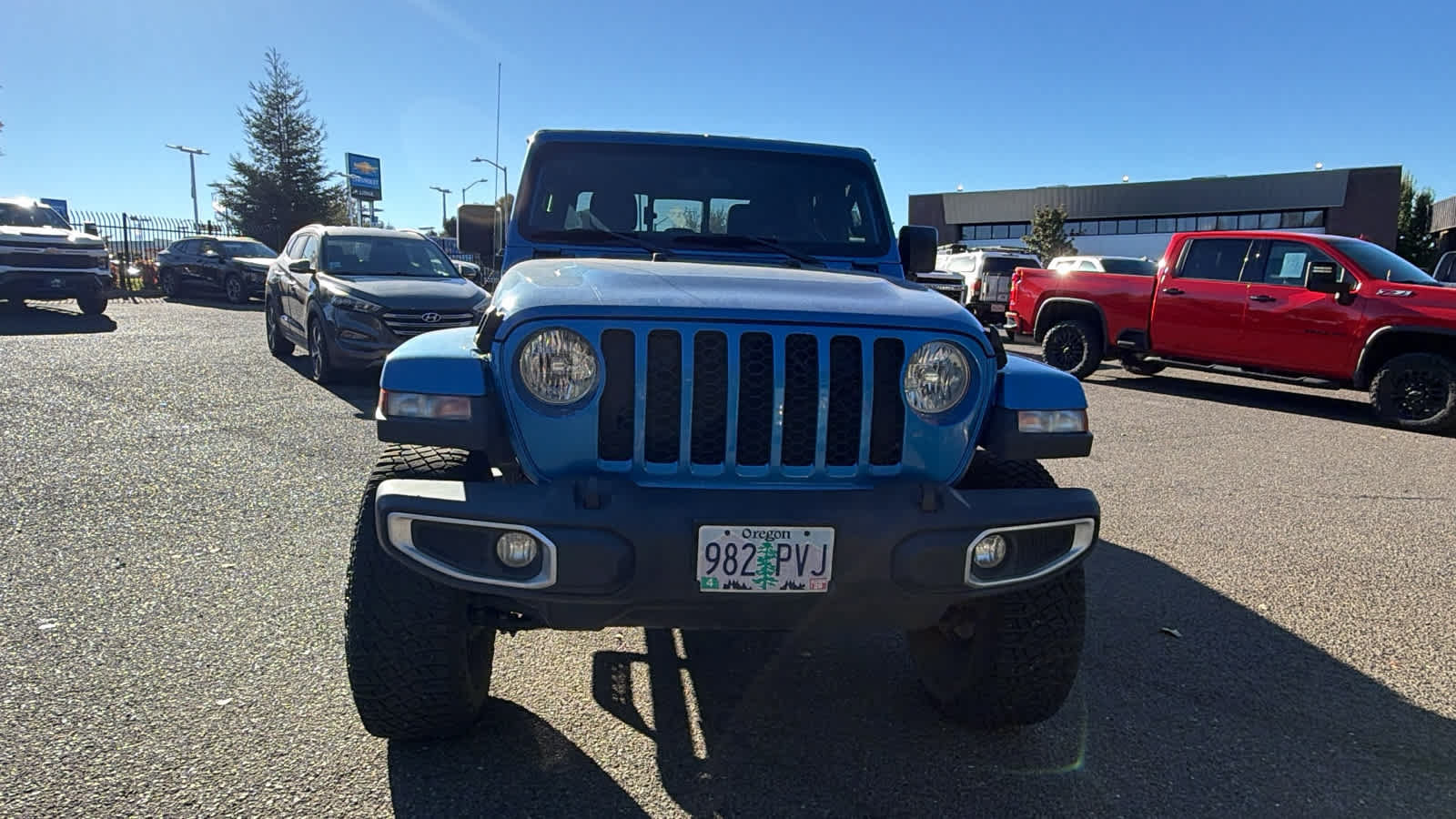 Used 2023 Jeep Gladiator Sport AWD/4WD image 2