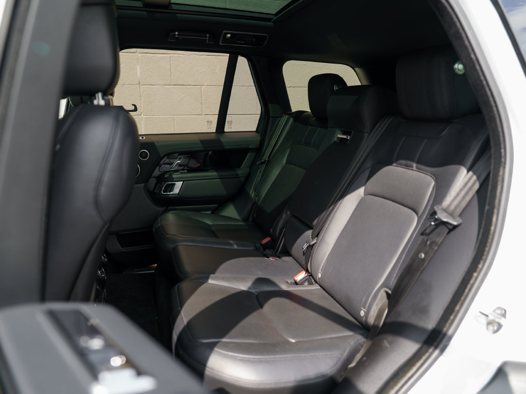 Used 2019 Land Rover Range Rover HSE AWD/4WD image 18