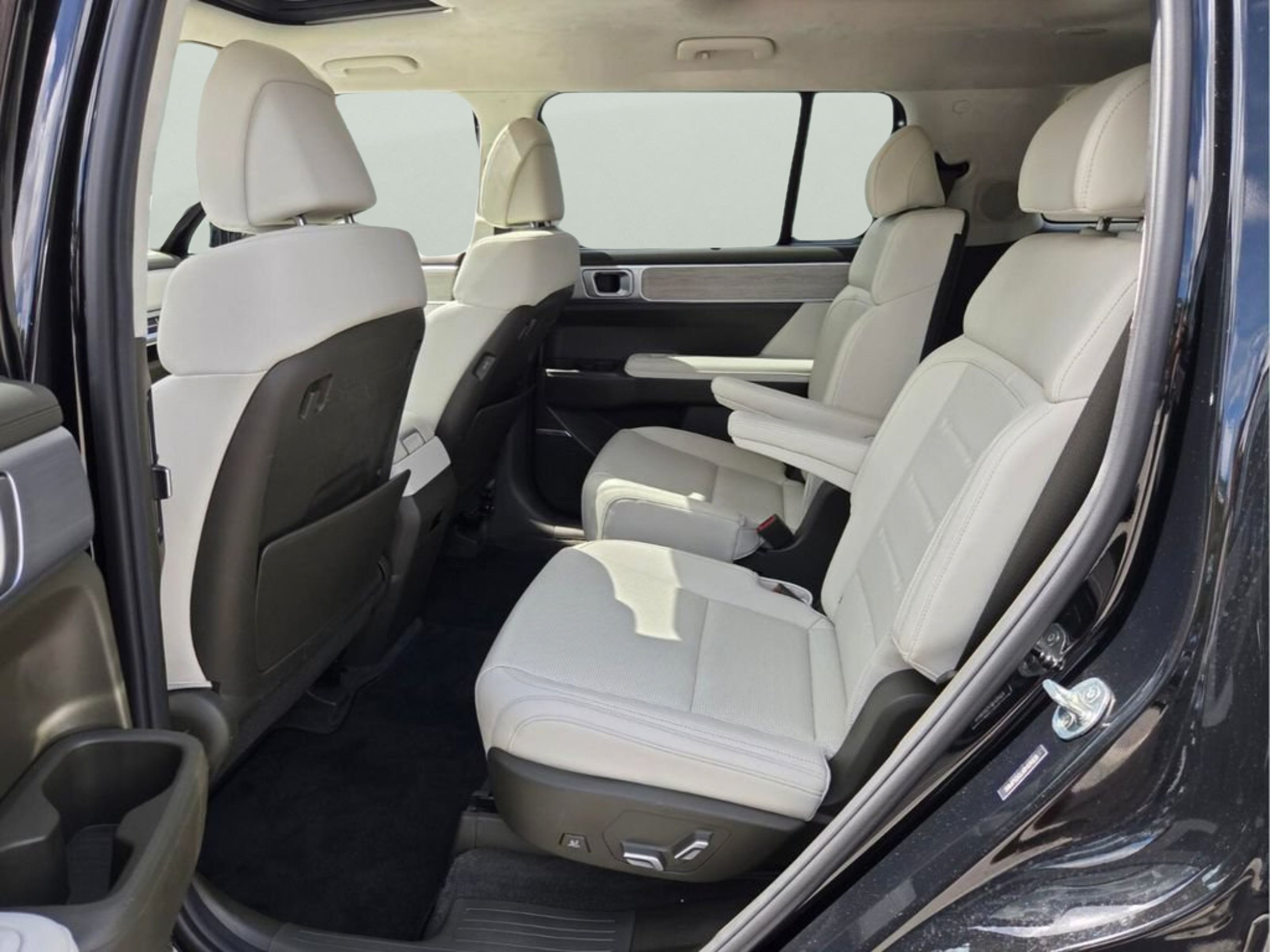 Used 2024 Hyundai Santa Fe Calligraphy AWD/4WD image 11
