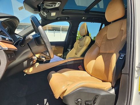 Used 2018 Volvo XC90 T6 Inscription w/ Convenience Package image 2