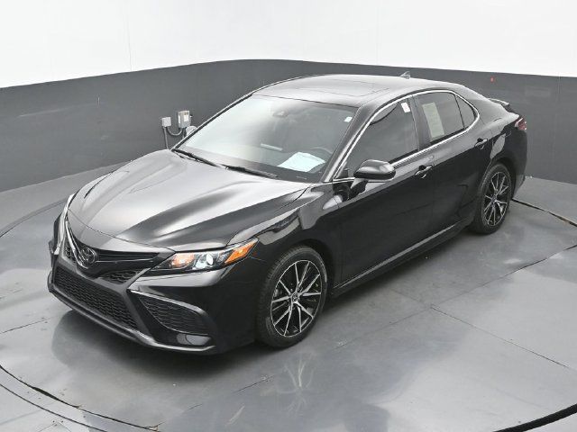 Used 2024 Toyota Camry SE FWD image 34