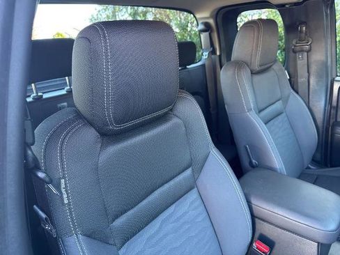 Certified 2024 Nissan Frontier SV w/ Technology Package image 17