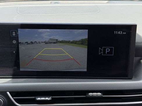 Used 2025 Hyundai Sonata SEL FWD image 16