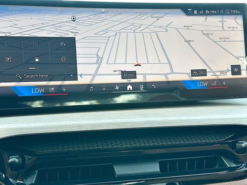 New 2026 BMW 330i Sedan w/ M Sport Package RWD image 10