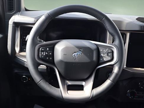 New 2026 Ford Bronco Outer Banks AWD/4WD image 13