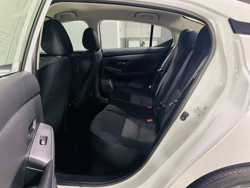 Used 2024 Nissan Sentra SV FWD image 24