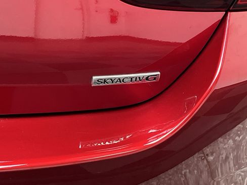 Used 2021 MAZDA MAZDA3 s FWD image 25