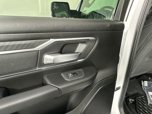 New 2026 RAM 1500 4x4 Crew Cab image 12