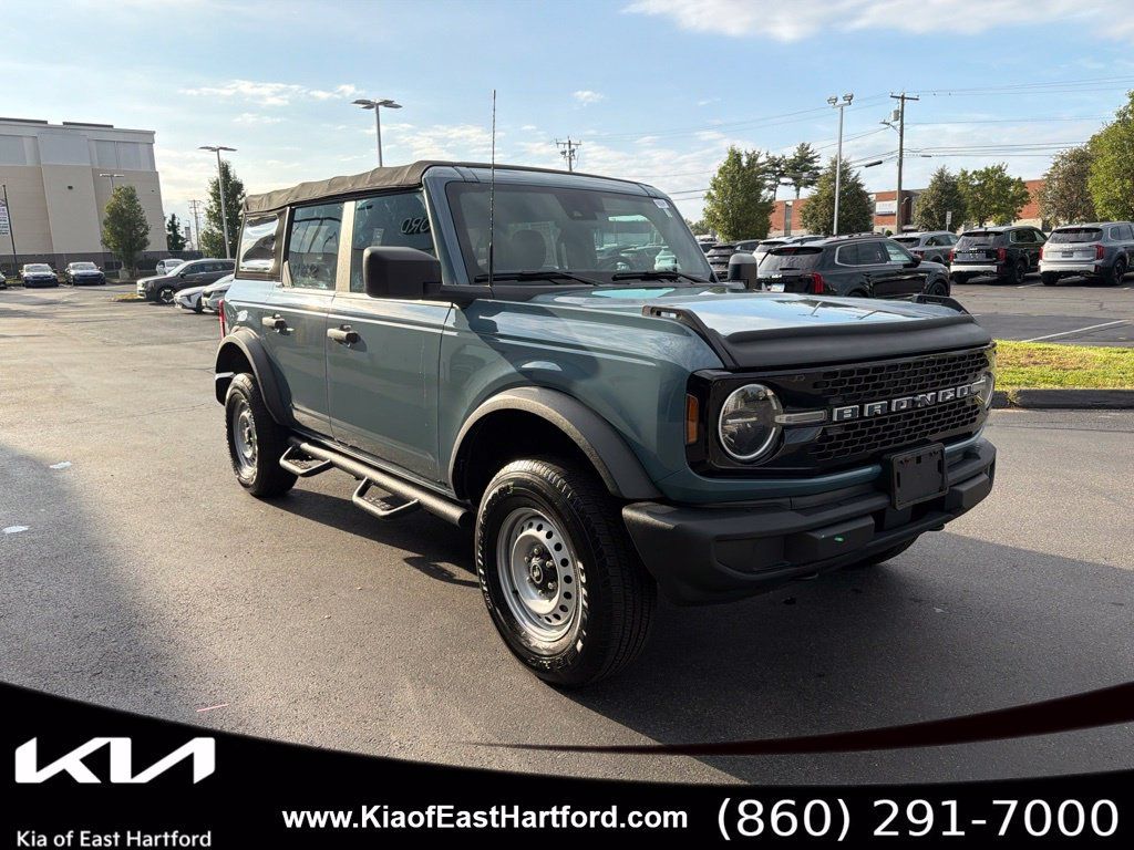 Used 2022 Ford Bronco 4-Door AWD/4WD image 5