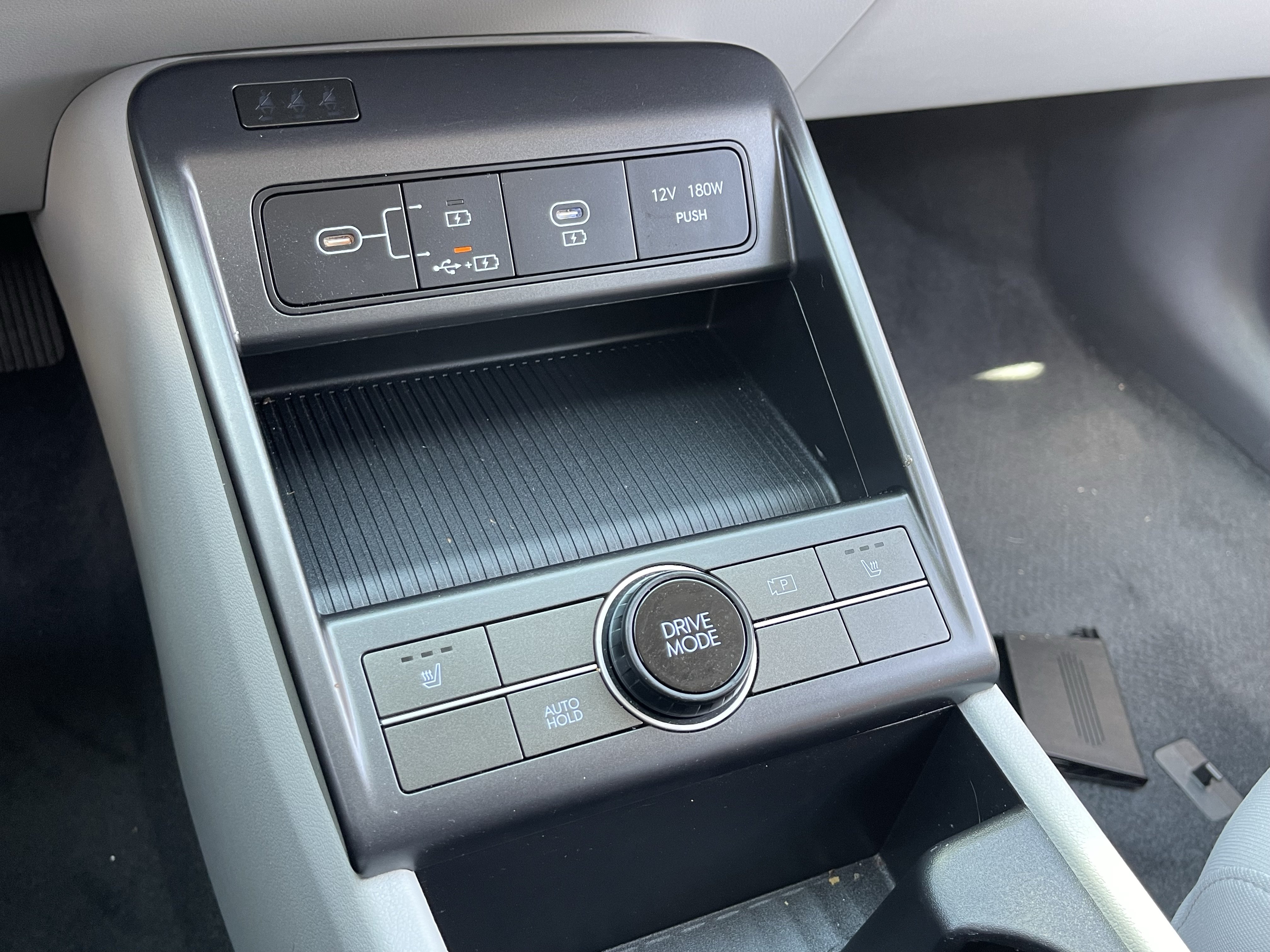 Used 2025 Hyundai Kona SEL FWD image 25