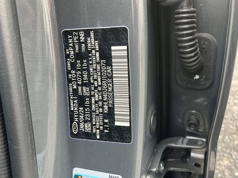 Certified 2024 Hyundai Elantra Limited image 28