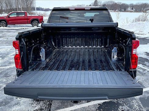 Used 2024 Chevrolet Silverado 1500 LT image 18