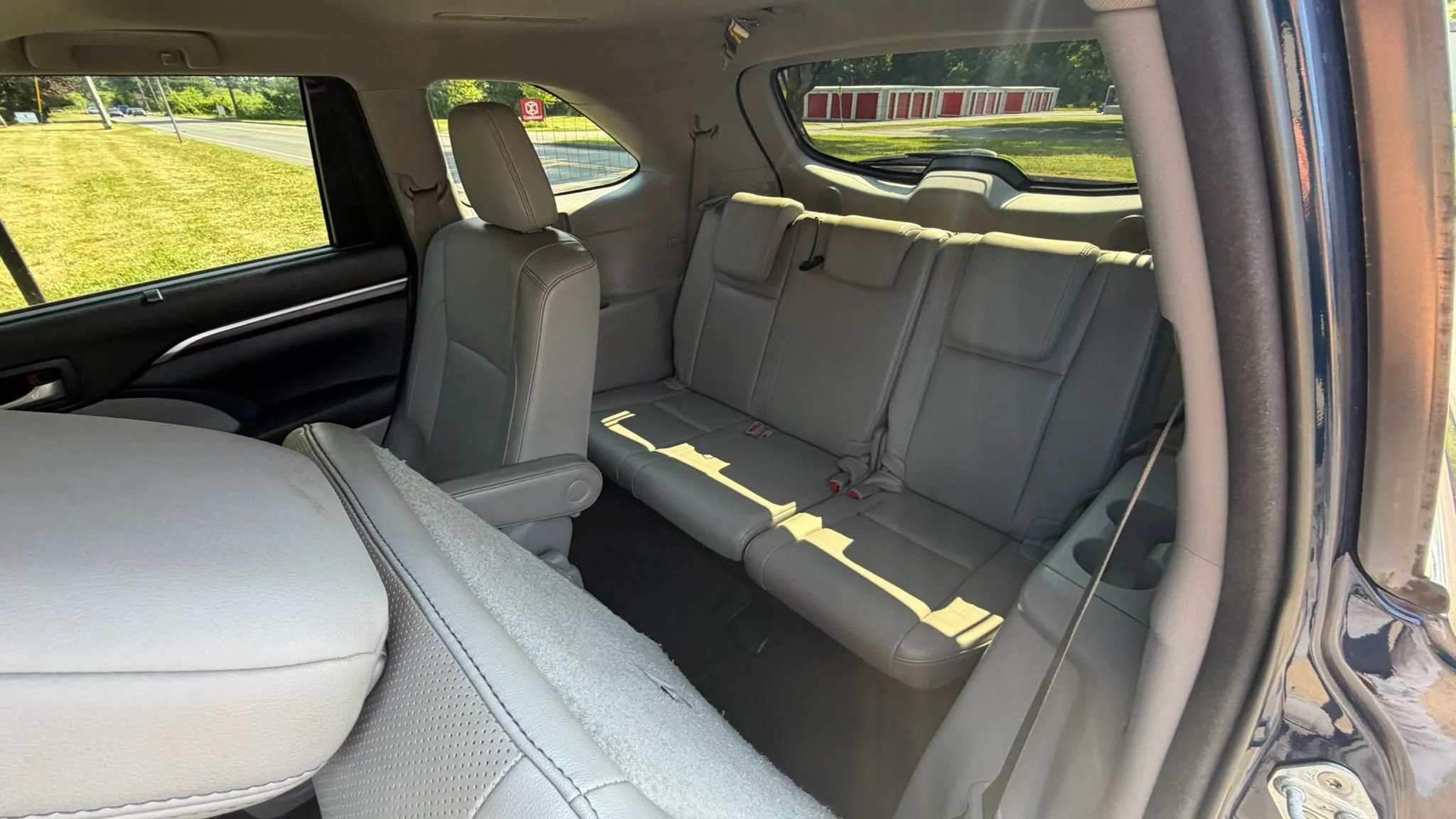 Used 2016 Toyota Highlander Limited AWD/4WD image 19