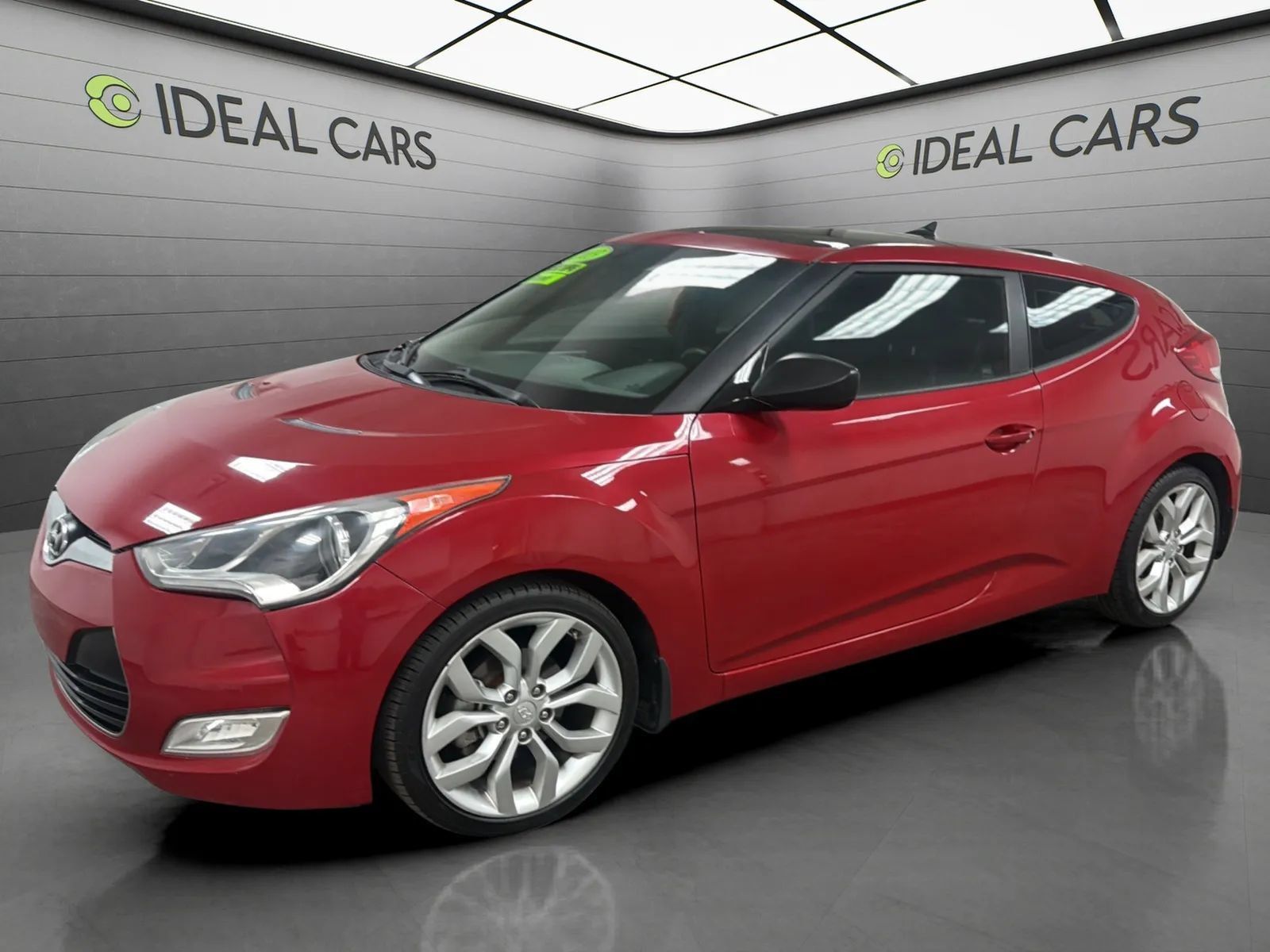 Used 2013 Hyundai Veloster w/ Style Pkg FWD image 1
