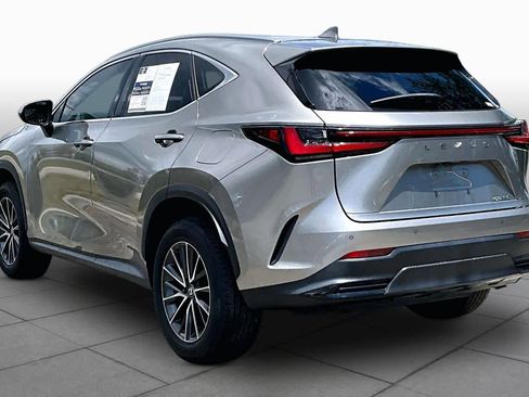Used 2024 Lexus NX 250 FWD w/ Towing Package (2000 Lbs) image 12