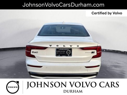 Certified 2024 Volvo S60 T8 Plus image 5