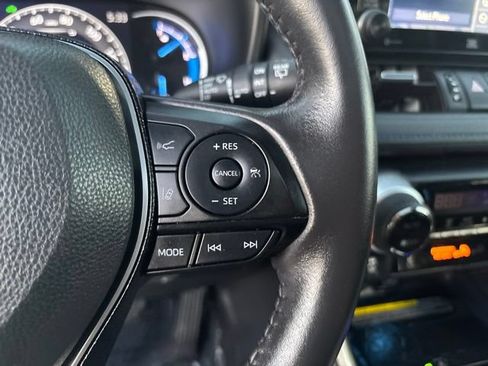 Used 2020 Toyota RAV4 XSE AWD/4WD image 19