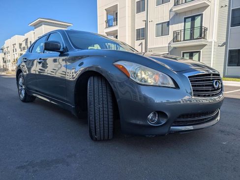 Used 2012 INFINITI M37 w/ Premium Pkg image 4