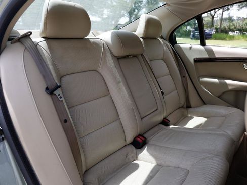Used 2007 Volvo S80 3.2 FWD image 14