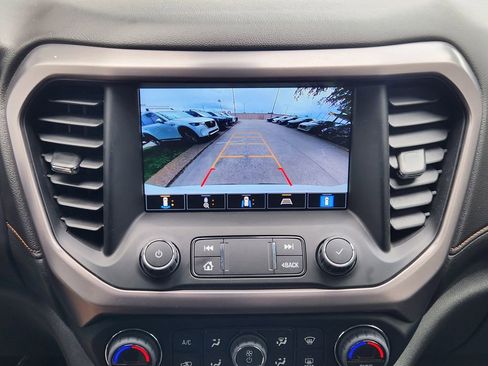 Used 2023 GMC Acadia AT4 w/ Technology Package AWD/4WD image 17
