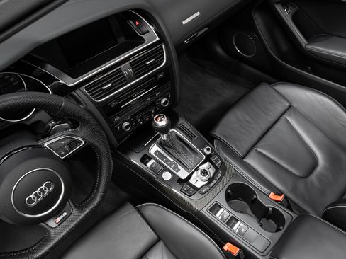 Used 2013 Audi RS 5 Cabriolet image 61