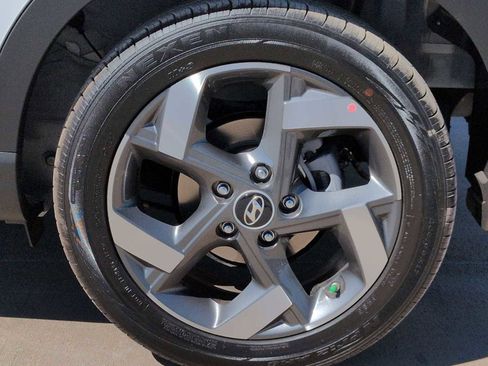 Certified 2026 Hyundai Venue SEL image 14