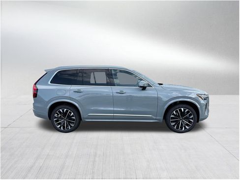 New 2026 Volvo XC90 T8 Plus w/ Protection Package Premier image 4
