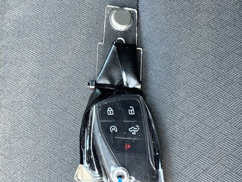 Used 2023 GMC Sierra 1500 Elevation image 35