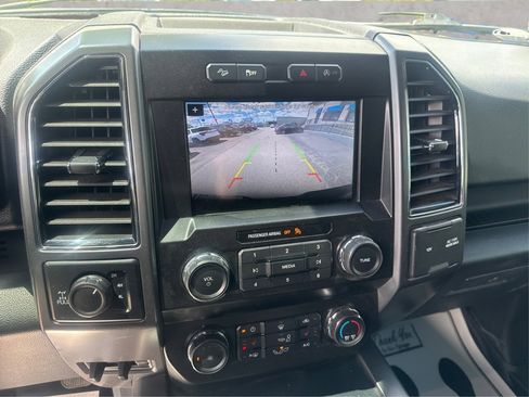 Used 2019 Ford F150 XLT w/ Equipment Group 302A Luxury AWD/4WD image 32