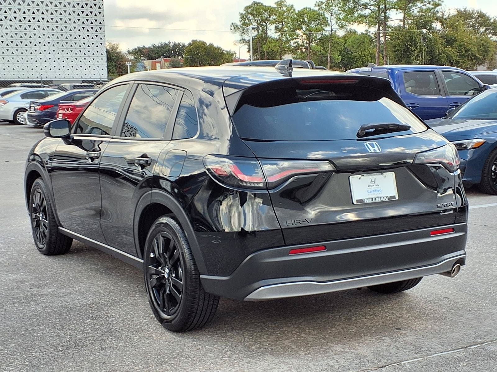Used 2027 Honda HR-V Sport image 3